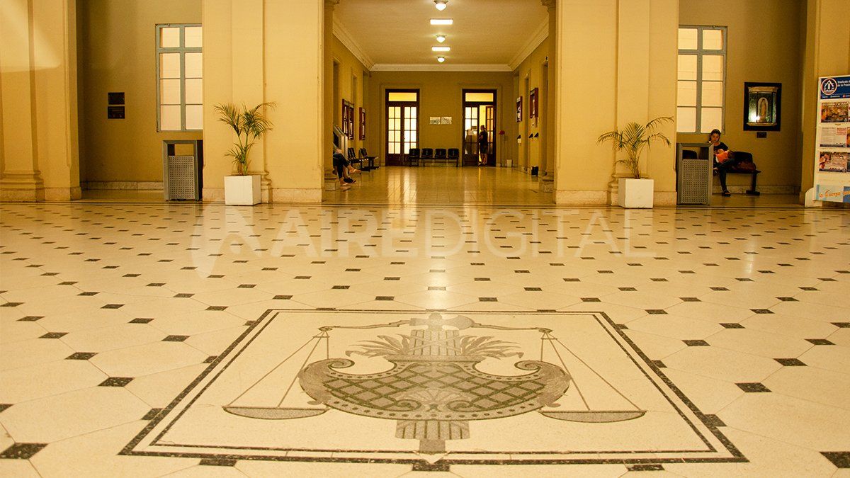 El hombre de 66 años está acusado de abusar sexualmente de su nieta durante años