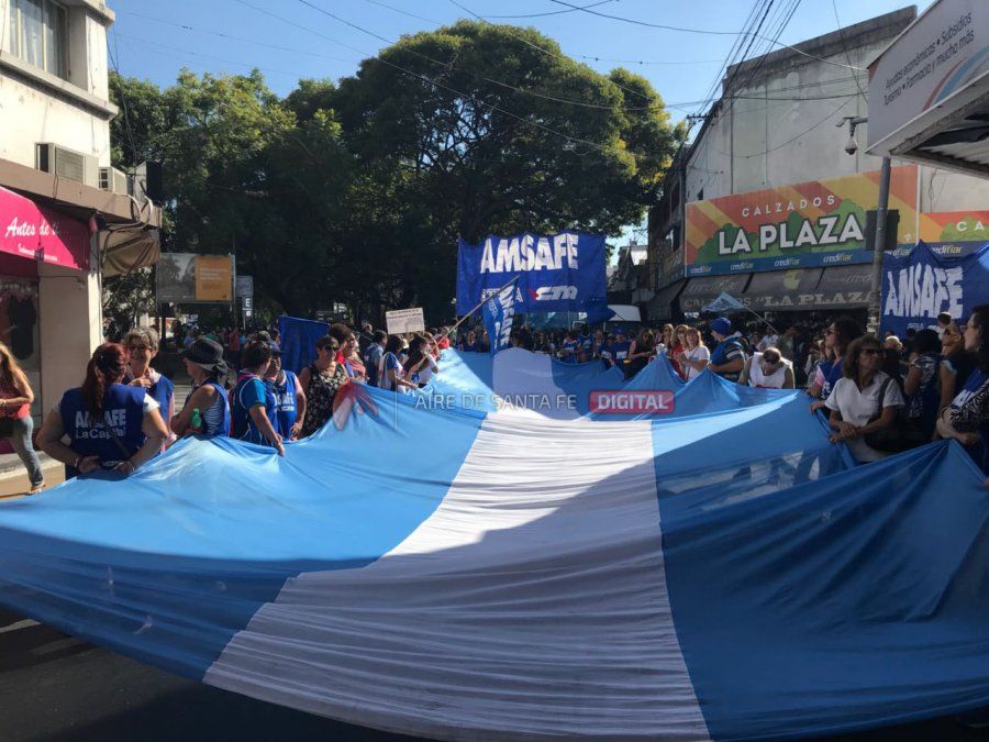 Jueves sin clases en Santa Fe: AMSAFE y SADOP van al paro