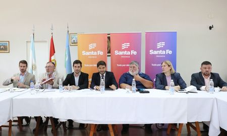 Maximiliano Pullaro encabezó la reunión de Gabinete en Presidente Roca.