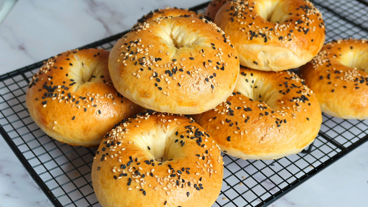 Bagel: la receta perfecta para hacer con pocos ingredientes