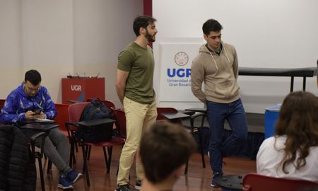 Se viene la Expo Carreras de la Universidad del Gran Rosario en Santa Fe. Se viene la Expo Carreras de la Universidad del Gran Rosario en Santa Fe.