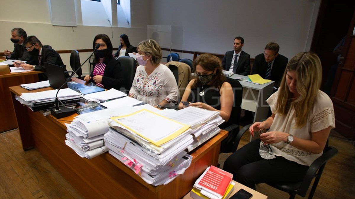 La audiencia se desarrolló en la sala 2 del subsuelo de tribunales.