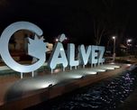 La víctima recibió un fuerte golpe en la cabeza, perdió el conocimiento y fue hospitalizada en Gálvez. La víctima recibió un fuerte golpe en la cabeza, perdió el conocimiento y fue hospitalizada en Gálvez.