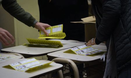 En las elecciones del pasado domingo se registró la participación más baja de 1983 a la fecha. En las elecciones del pasado domingo se registró la participación más baja de 1983 a la fecha.