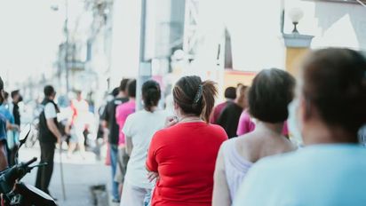 La otra cara del empleo: casi la mitad de los ocupados en Santa Fe trabaja en la informalidad