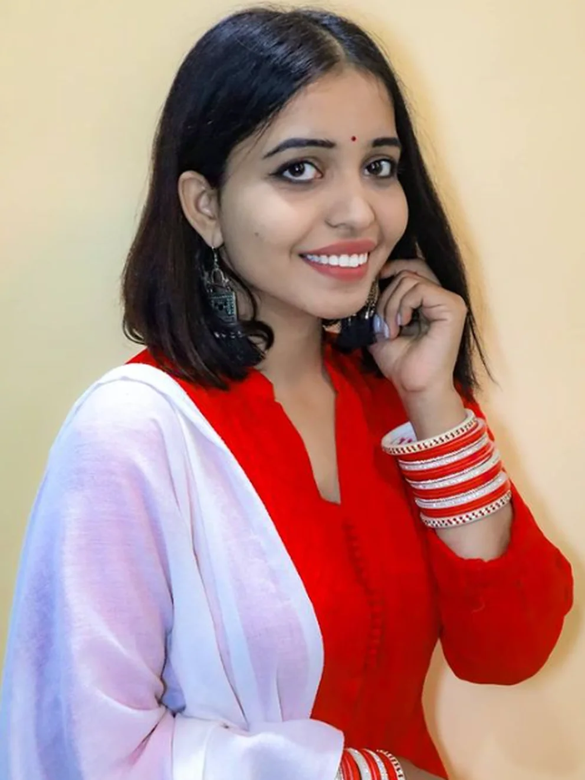 Kshama Bindu compartió que ofrecerá una boda religiosa para contraer nupcias consigo misma Foto: Instagram/@kshamachy