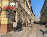 Cuando suenan las sirenas en Lviv hay que salir inmediatamente de las calles. Hay toque de queda a partir de las 19. Cuando suenan las sirenas en Lviv hay que salir inmediatamente de las calles. Hay toque de queda a partir de las 19.
