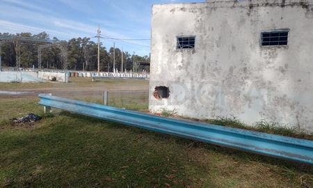 Vandalismo y robo en el Automóvil Club Santa Fe. Vandalismo y robo en el Automóvil Club Santa Fe.