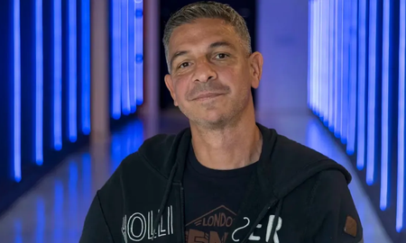 Marcelo Corazza fue herido durante la manifestación en la puerta de la casa de Gran Hermano Marcelo Corazza fue herido durante la manifestación en la puerta de la casa de Gran Hermano