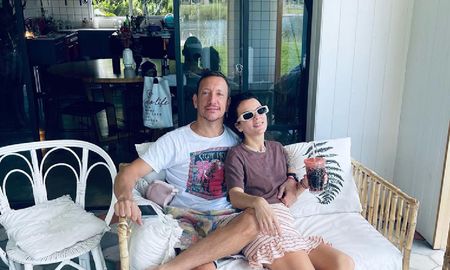 Nicolás Vázquez y Gime Accardi viven en una increíble casa que se ubica en un barrio privado de zona norte. Nicolás Vázquez y Gime Accardi viven en una increíble casa que se ubica en un barrio privado de zona norte.