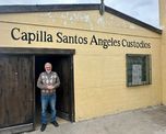 El padre Axel Arguinchona encabeza la campaña solidaria para ampliar la capilla Santos Ángeles Custodios, en Colastiné Norte, y fortalecer la asistencia a las familias del barrio. El padre Axel Arguinchona encabeza la campaña solidaria para ampliar la capilla Santos Ángeles Custodios, en Colastiné Norte, y fortalecer la asistencia a las familias del barrio.