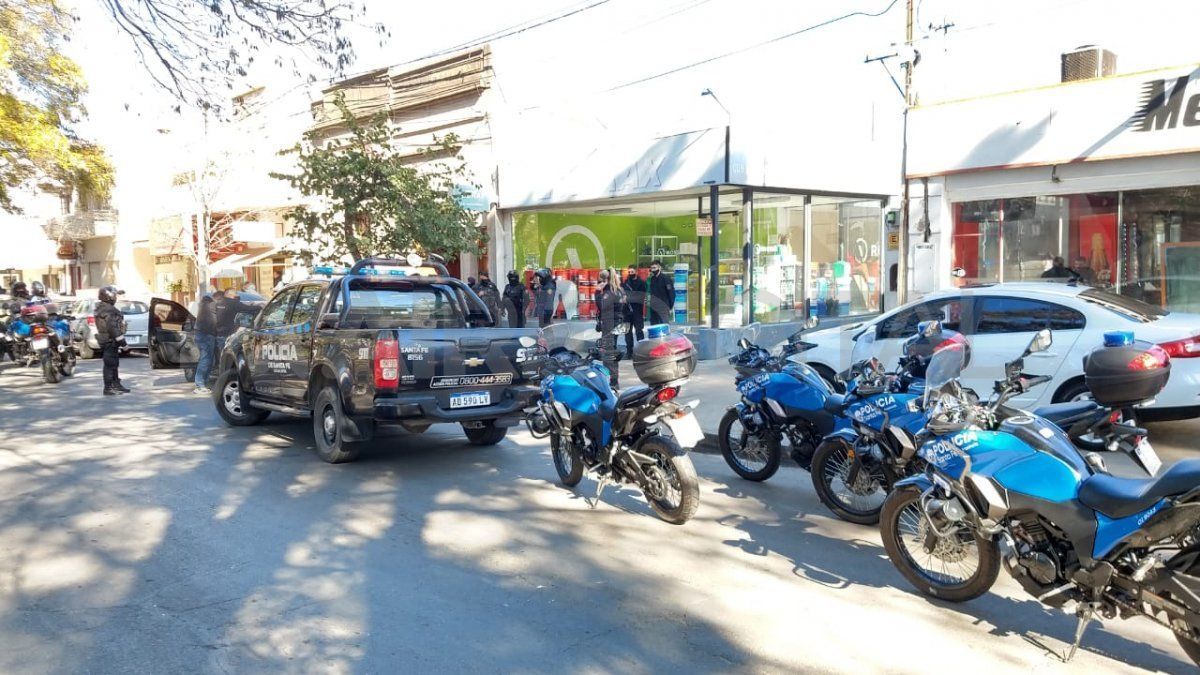 El jueves por la mañana se inició una persecución que culminó con tres personas detenidas en avenida Freyre 2800.
