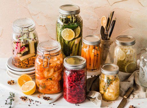 Alimentos fermentados envasados al vacío.