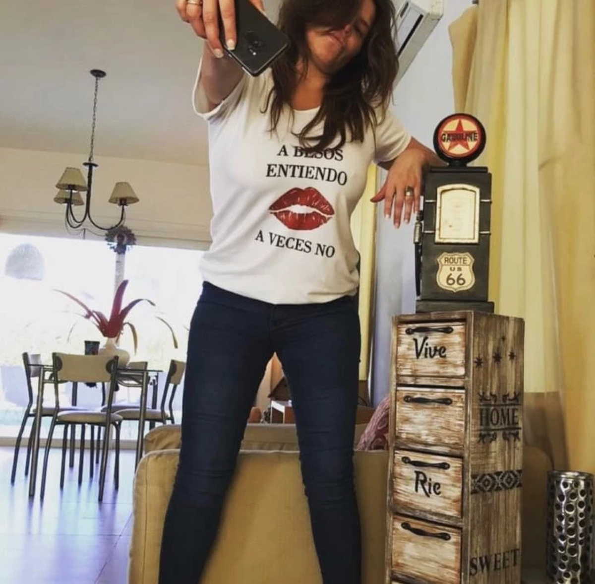 Nazarena Vélez vive en una casa que se ubica en un exclusivo barrio de San Fernando.