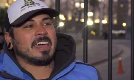 Fue a protestar a la jura de Massa y después contó entre lágrimas: Vivo con la soga al cuello Fue a protestar a la jura de Massa y después contó entre lágrimas: Vivo con la soga al cuello