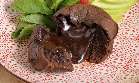 Cómo hacer la receta de volcán de chocolate de Cocineros Argentinos Cómo hacer la receta de volcán de chocolate de Cocineros Argentinos