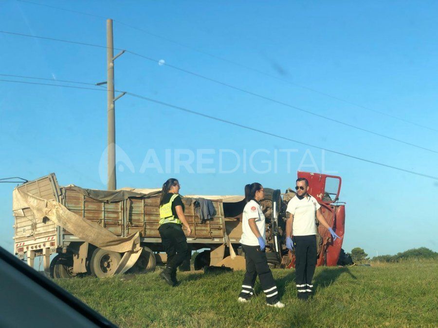 Fatal choque en cadena en la Autopista Santa Fe - Rosario: hay una persona fallecida