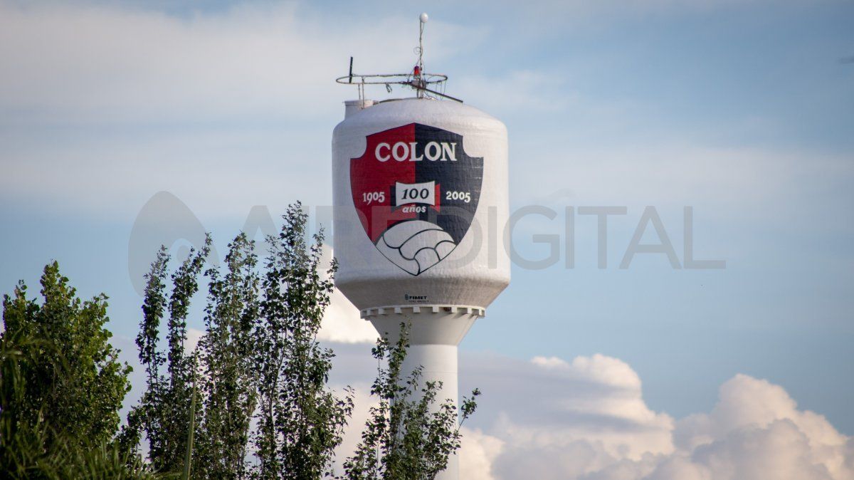 Los barras fueron demorados en inmediaciones del predio que el Club Colón tiene sobre la Autopista Santa Fe - Rosario.
