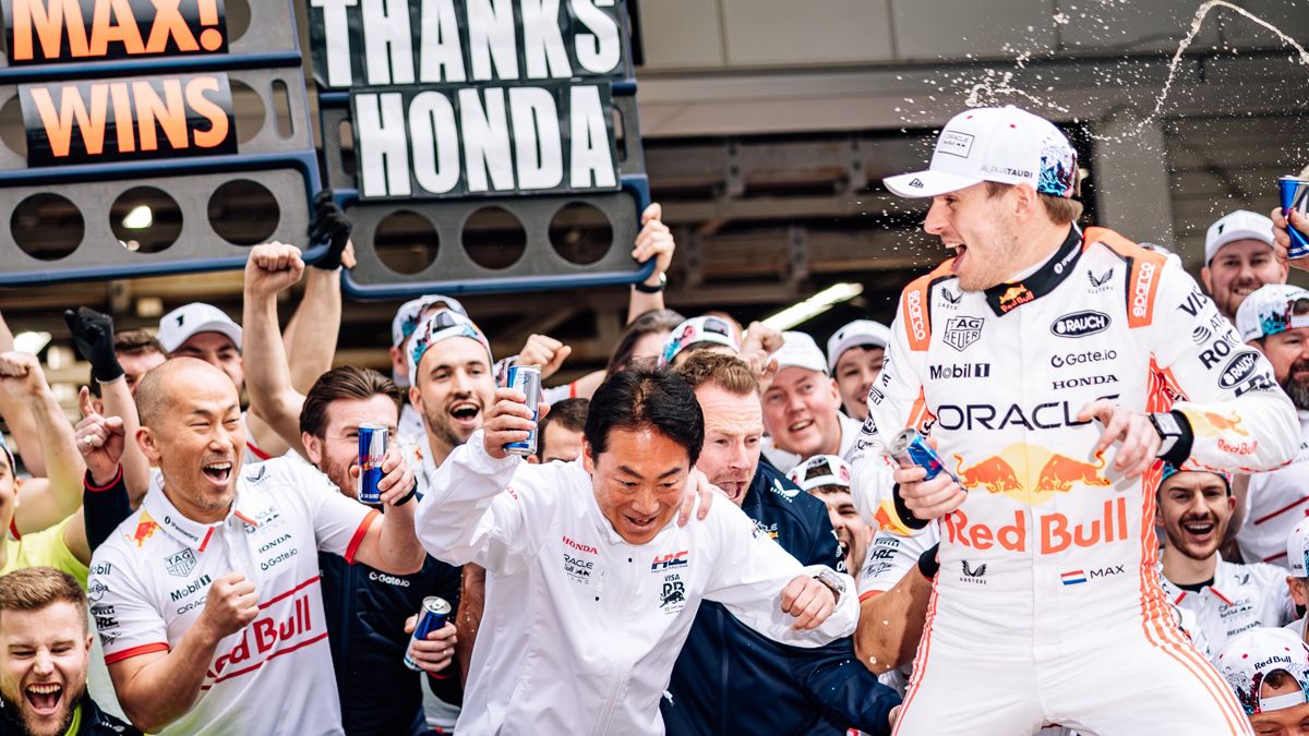 Max Verstappen festejó su primer triunfo en el año.
