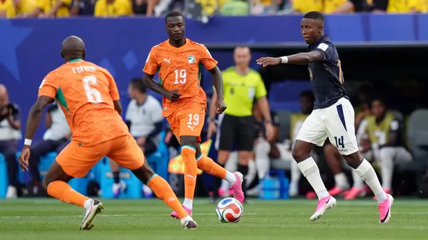 La Selección de Ecuador no pudo abrir el marcador a pesar de acumular llegadas de riesgo e incluso tener tres disparos en los palos y perdió sobre la hora por 1-0 con Costa de Marfil.