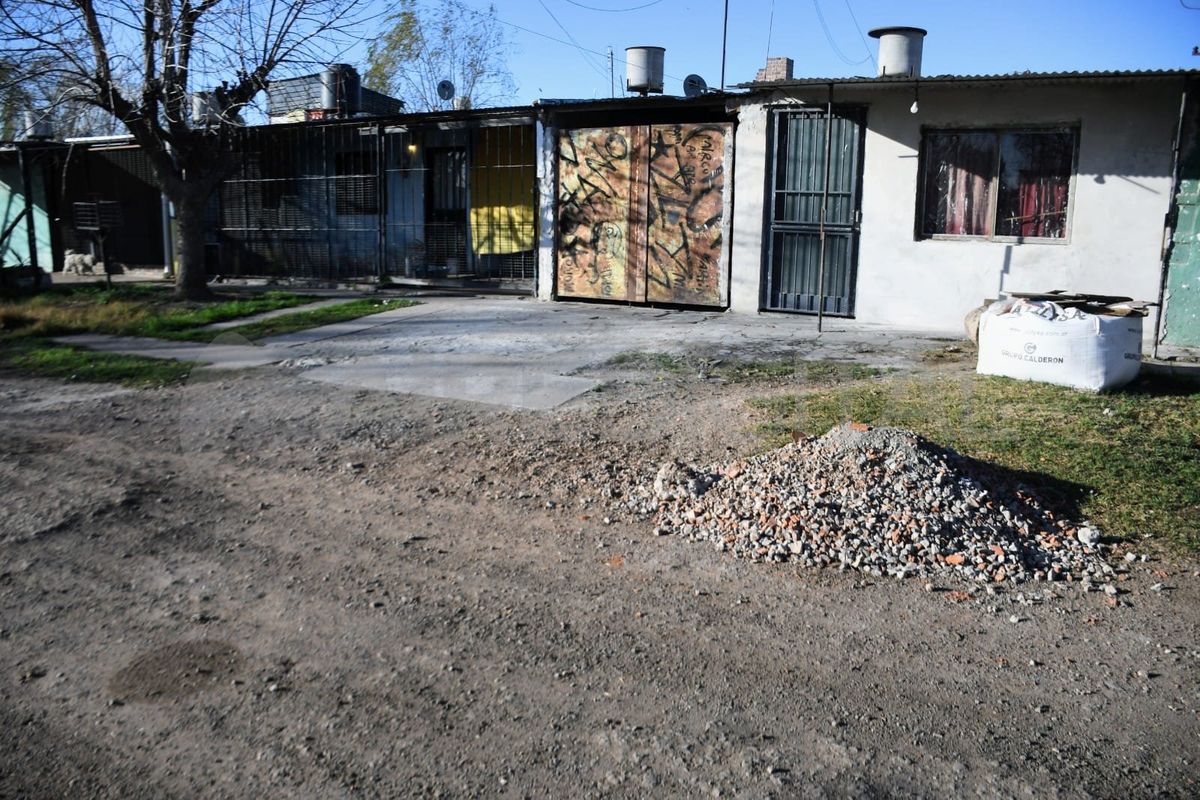 El primero de los homicidios se registró en Calle 1735 (Luis Ouvrard) al 8000