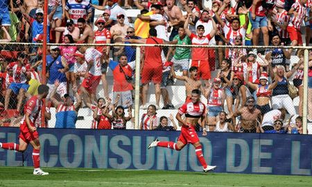 Unión jugará en la Zona A de la Copa de la Liga junto con el último campeón River, San Lorenzo y Racing. Unión jugará en la Zona A de la Copa de la Liga junto con el último campeón River, San Lorenzo y Racing.