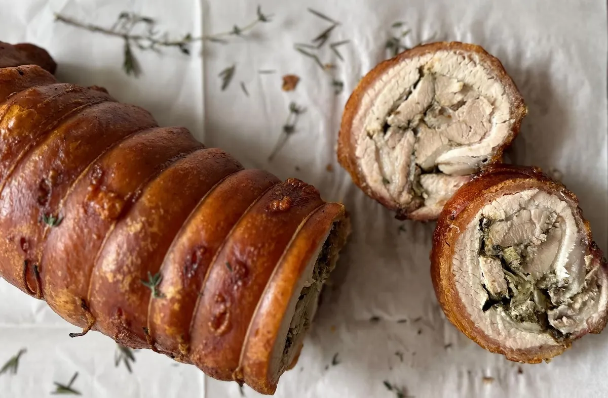 Los arrolladitos de cerdo se destacan por ser un plato perfecto para hacer en ocasiones especiales. Los arrolladitos de cerdo se destacan por ser un plato perfecto para hacer en ocasiones especiales. 