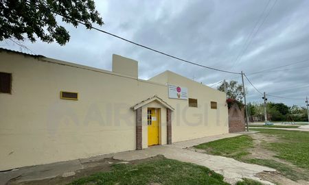 Personal que trabaja en el establecimiento educativo advirtió al 911 de los enfrentamientos a balazos a las afueras del lugar. Personal que trabaja en el establecimiento educativo advirtió al 911 de los enfrentamientos a balazos a las afueras del lugar.