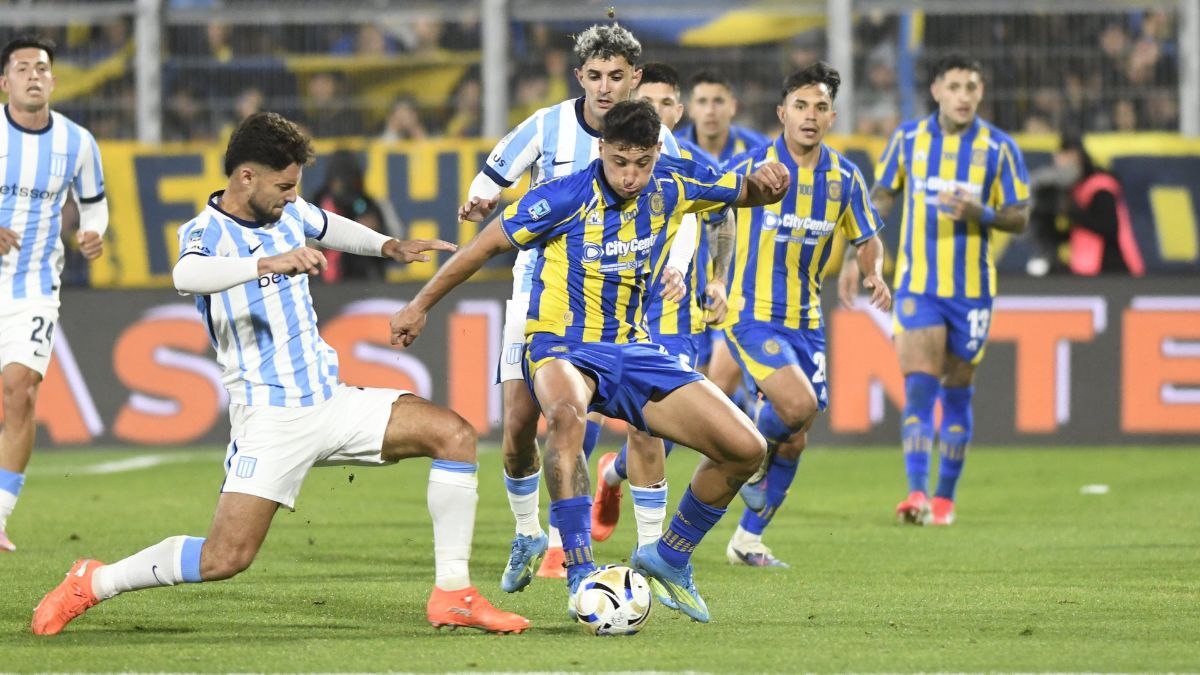 Rosario Central le ganó 2 a 1 a Racing y pasó a semifinales del Torneo Apertura.