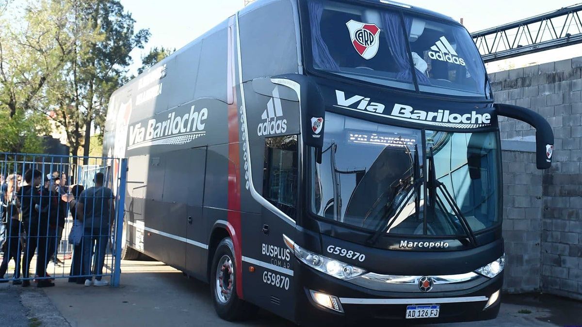 Falleció el chofer del plantel de River que trasladó a los jugadores en su retorno de Colombia.