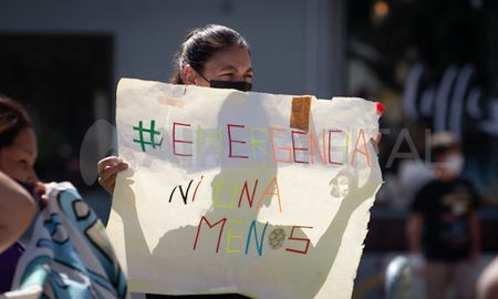 Aire de Santa Fe | marcha contra la violencia de género ni una menos ph Maiquel Torcatt 010.jpg