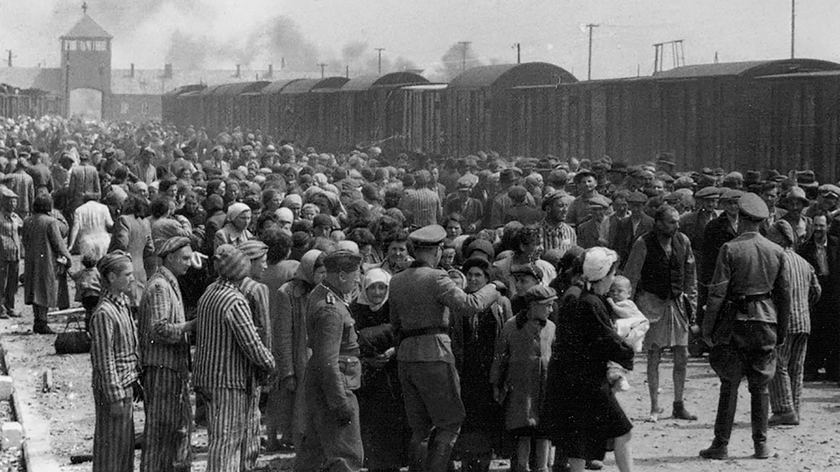 Efemérides del 27 de enero: en 1945 el Ejército soviético libera el campo de concentración de Auschwitz