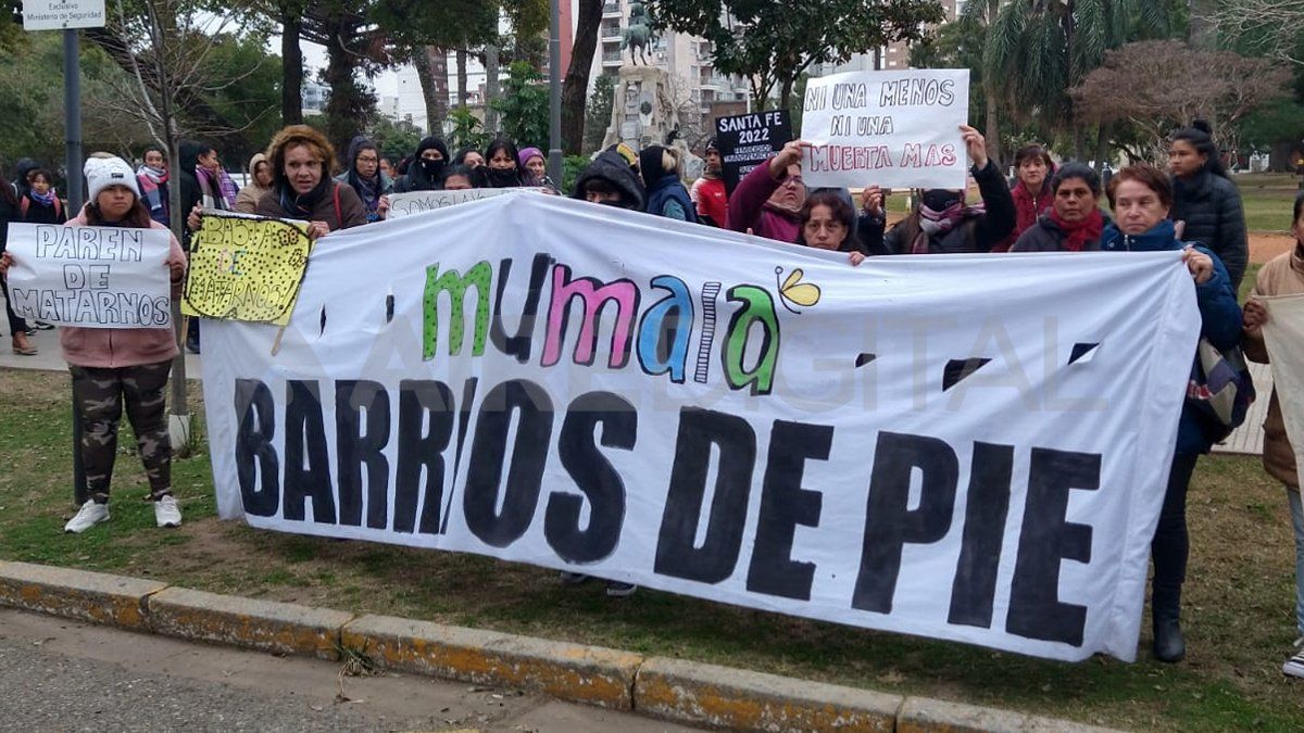 Integrantes de Mumalá Barrios de Pie dijeron que “casi todas las semanas, las mujeres quedan en medio de balaceras”.