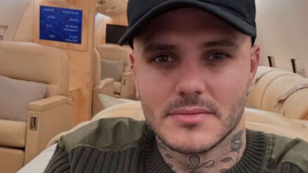 Un foto de Mauro Icardi con una modelo turca generó rumores y acusaciones.