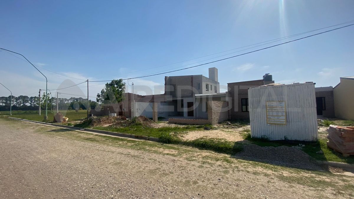 Las viviendas están ubicadas en calle Tarija entre Brasilia y Caracas.