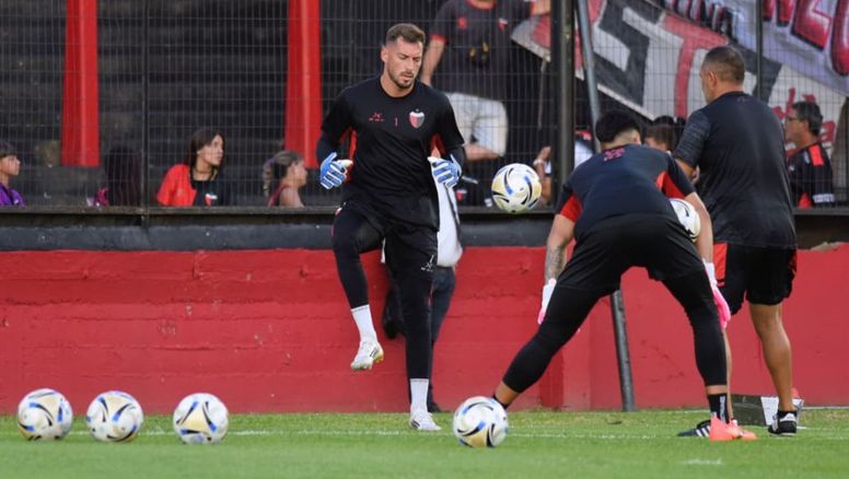 Colón y Deportivo Madryn empatan sin goles en el inicio de la Primera Nacional