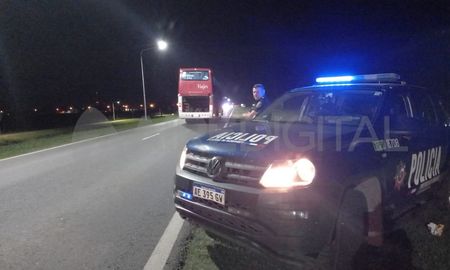 Los micros fueron custodiados durante todo el viaje de Santiago del Estero hasta Santa Fe. Los micros fueron custodiados durante todo el viaje de Santiago del Estero hasta Santa Fe.