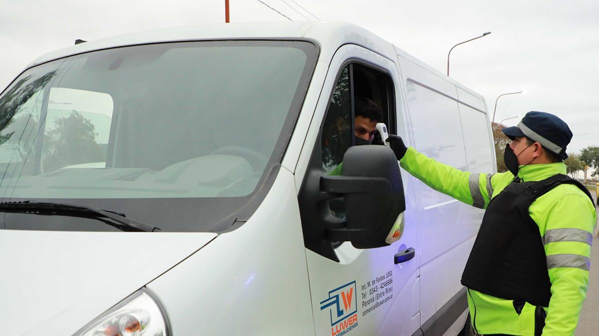 Controles sanitarios por coronavirus.. 