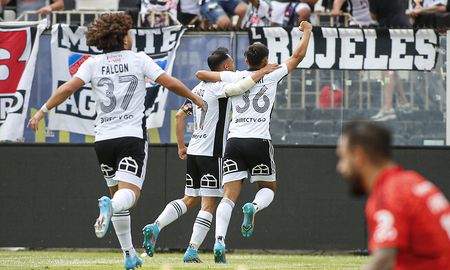colo colo goleo a la universidad de chile en el clasico trasandino colo colo goleo a la universidad de chile en el clasico trasandino