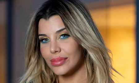 Charlotte compartió una fotografía en las redes sociales que cosechó una gran cantidad de likes y comentarios de parte de sus fanáticos. Charlotte compartió una fotografía en las redes sociales que cosechó una gran cantidad de likes y comentarios de parte de sus fanáticos.