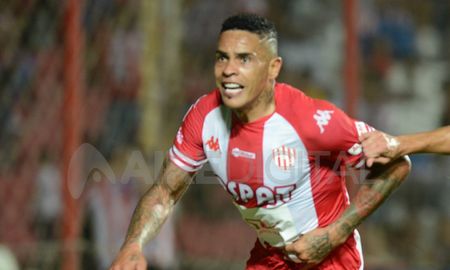 A falta de una fecha, el Club Atlético Unión ya piensa en el clásico santafesino ante el Club Atlético Colón, por la séptima fecha de la Copa de la Liga. A falta de una fecha, el Club Atlético Unión ya piensa en el clásico santafesino ante el Club Atlético Colón, por la séptima fecha de la Copa de la Liga.