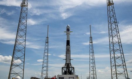 Argentina lanza al espacio el satélite de última generación Saocom 1B de la mano de SpaceX. Argentina lanza al espacio el satélite de última generación Saocom 1B de la mano de SpaceX.