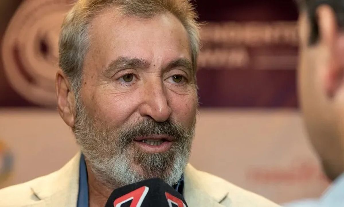 Daniel Vila, presidente de Independiente Rivadavia, confirmó la inminente llegada de Sebastián Villa. Daniel Vila, presidente de Independiente Rivadavia, confirmó la inminente llegada de Sebastián Villa.