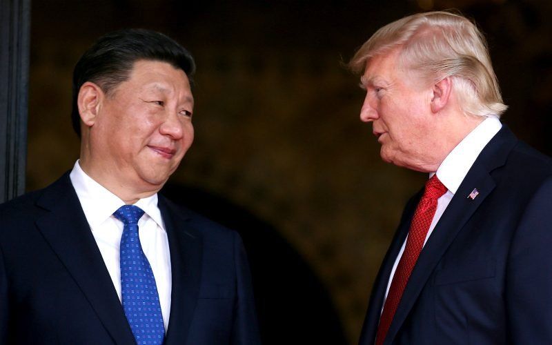 Donald Trump castigó severamente a China con impuestos comerciales y lo acusó de provocar la pandemia.