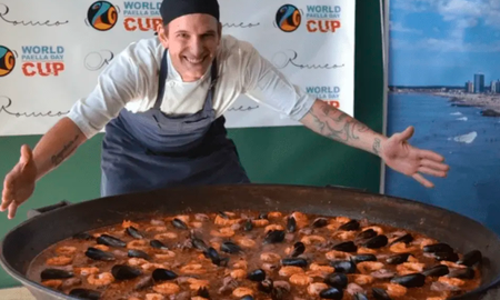 Para que pueda estar presente en el mundial, además de haber superado la primera instancia, debe contar con el apoyo del público que puede votarlo en la página World Paella Day, hasta el 15 de agosto. Para que pueda estar presente en el mundial, además de haber superado la primera instancia, debe contar con el apoyo del público que puede votarlo en la página World Paella Day, hasta el 15 de agosto.