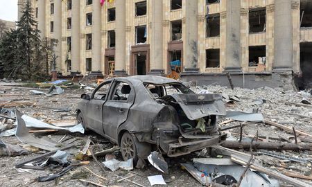 Tanto el gobierno ucraniano como analistas internacionales coincidían en que Rusia ya no era una amenaza para Járkov y las fuerzas locales lograron replegar a las tropas del Kremlin casi a áreas fronterizas. Tanto el gobierno ucraniano como analistas internacionales coincidían en que Rusia ya no era una amenaza para Járkov y las fuerzas locales lograron replegar a las tropas del Kremlin casi a áreas fronterizas.