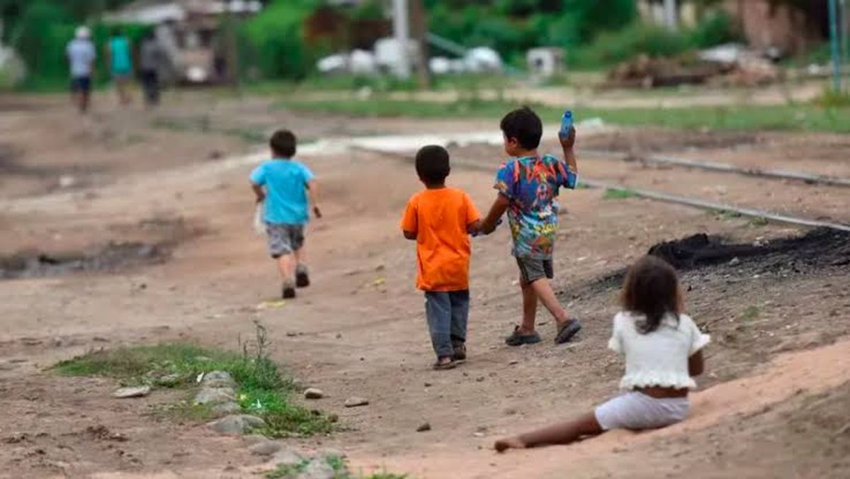Para efectuar el estudio se utilizaron datos antropométricos (peso y talla) de casi un millón de niños y niñas menores de cinco años que fueron atendidos en más de siete mil centros de salud del sistema público. Para efectuar el estudio se utilizaron datos antropométricos (peso y talla) de casi un millón de niños y niñas menores de cinco años que fueron atendidos en más de siete mil centros de salud del sistema público.