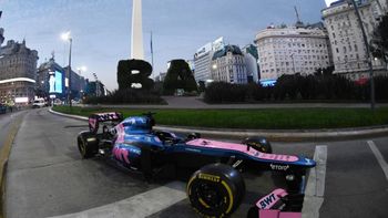 Presentaron el auto de Fórmula 1 que Colapinto manejará en Buenos Aires
