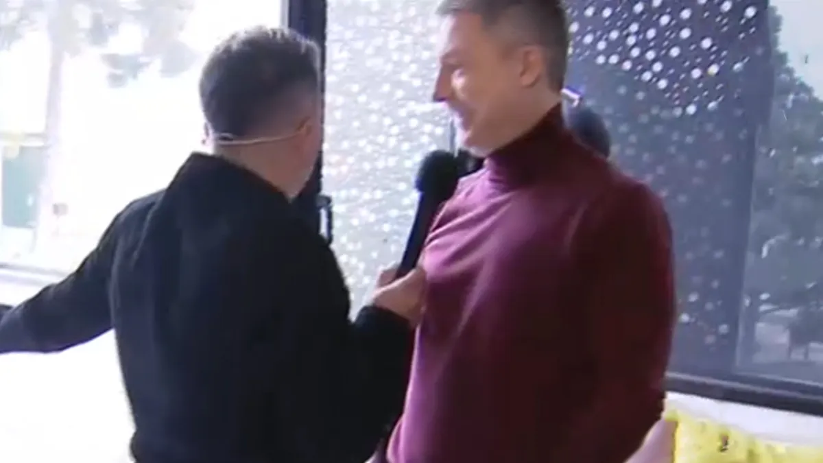 Ángel de Brito protagonizó un insólito accidente en la oficina de Adrián Suar en Polka. Mira el video que se volvió viral. &nbsp;