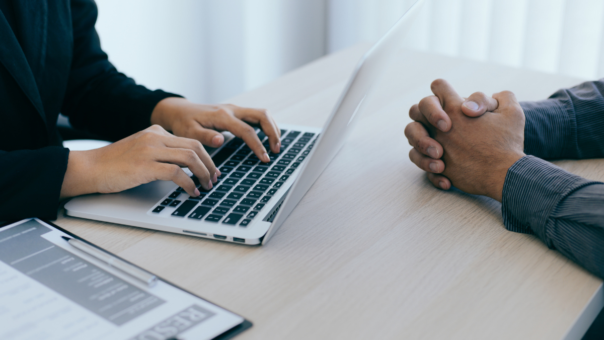 El desarrollo de habilidades blandas y la especialización son clave para aumentar la empleabilidad. El desarrollo de habilidades blandas y la especialización son clave para aumentar la empleabilidad.